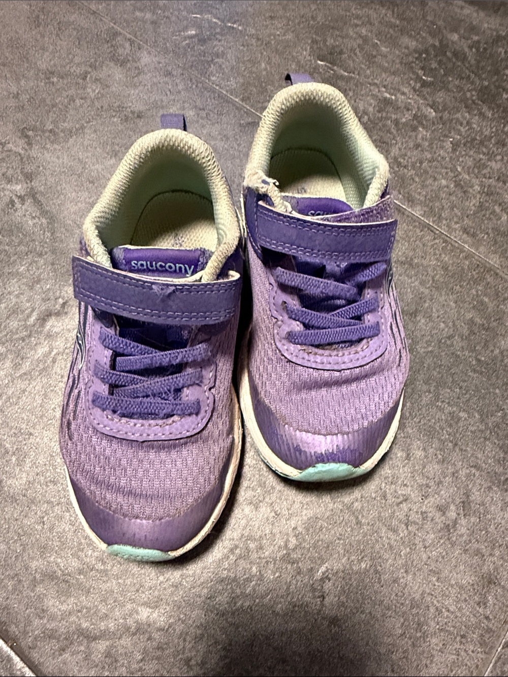 Saucony Kids Purple and Mint Athletic Sneakers with Velcro Strap